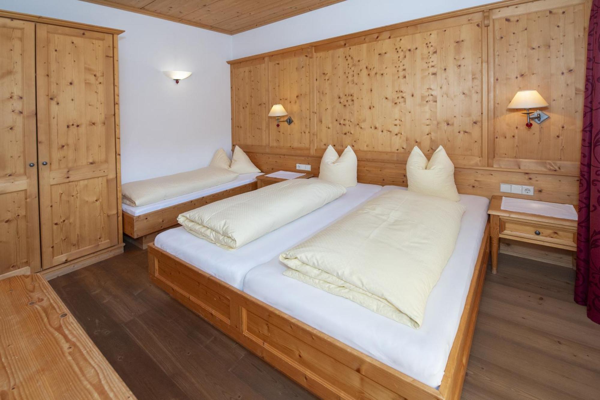 Gaestehaus Larch Alpbach Buitenkant foto